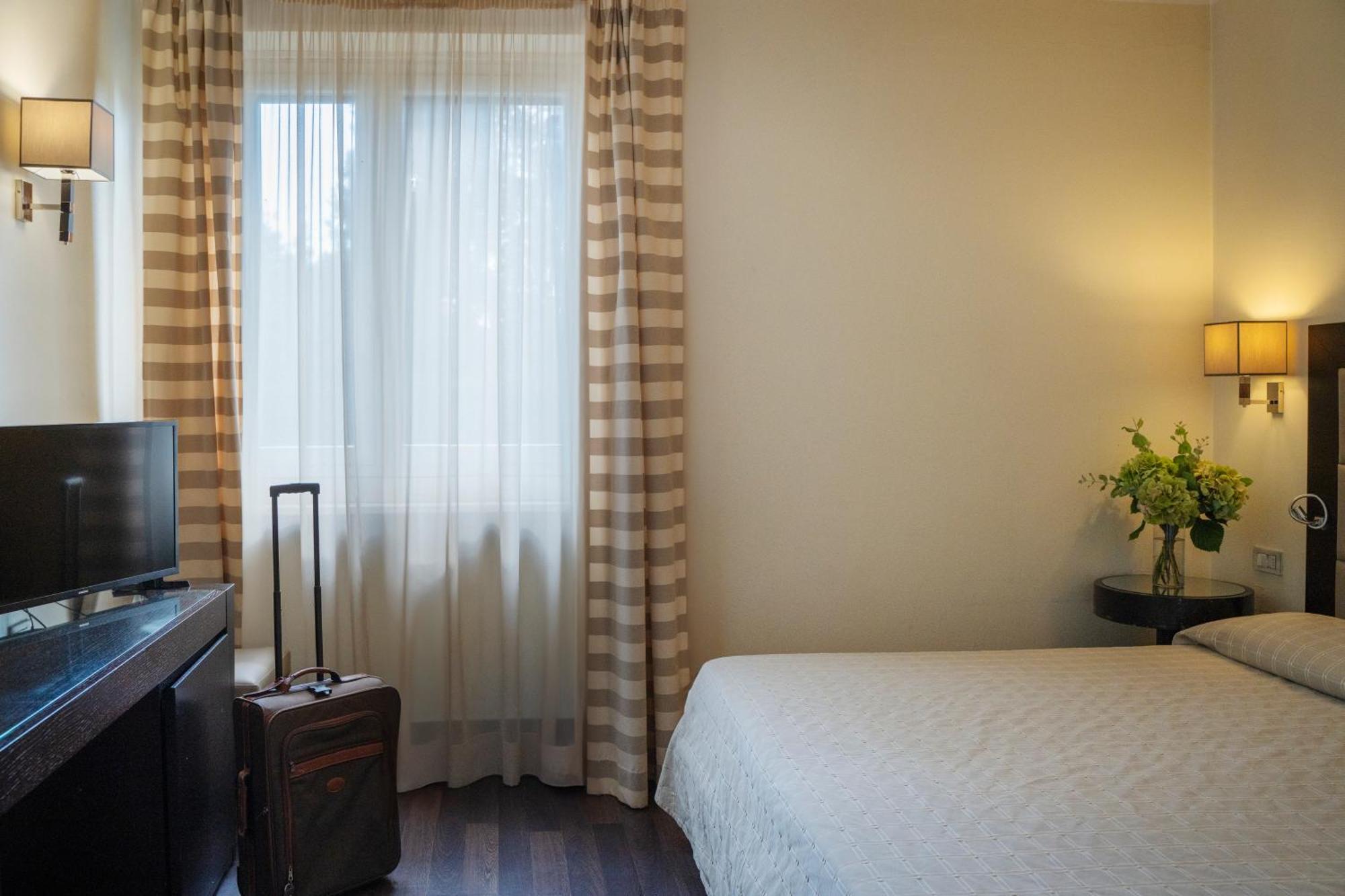 Hotel Villa Maria Regina Рим Экстерьер фото