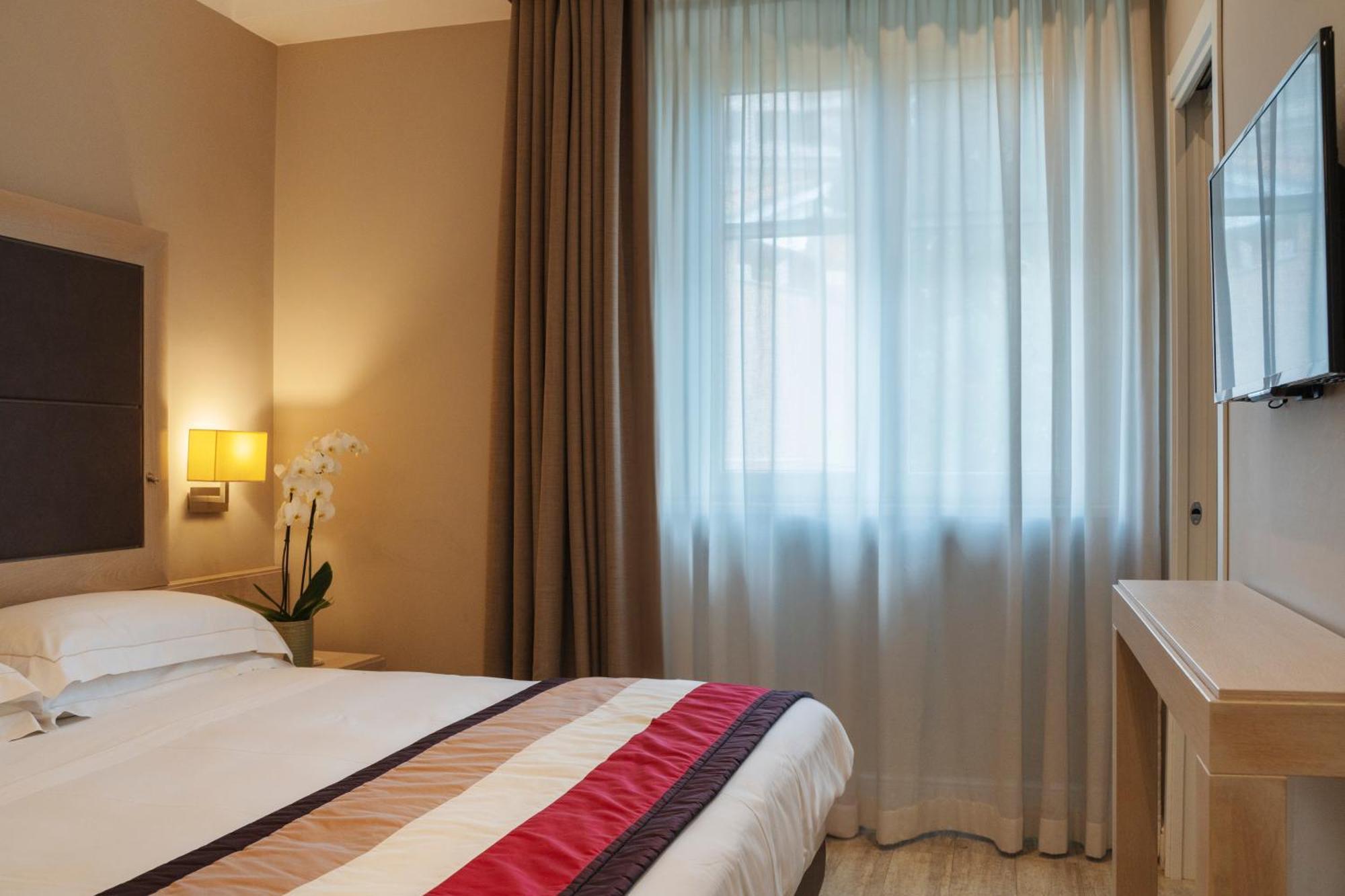 Hotel Villa Maria Regina Рим Экстерьер фото